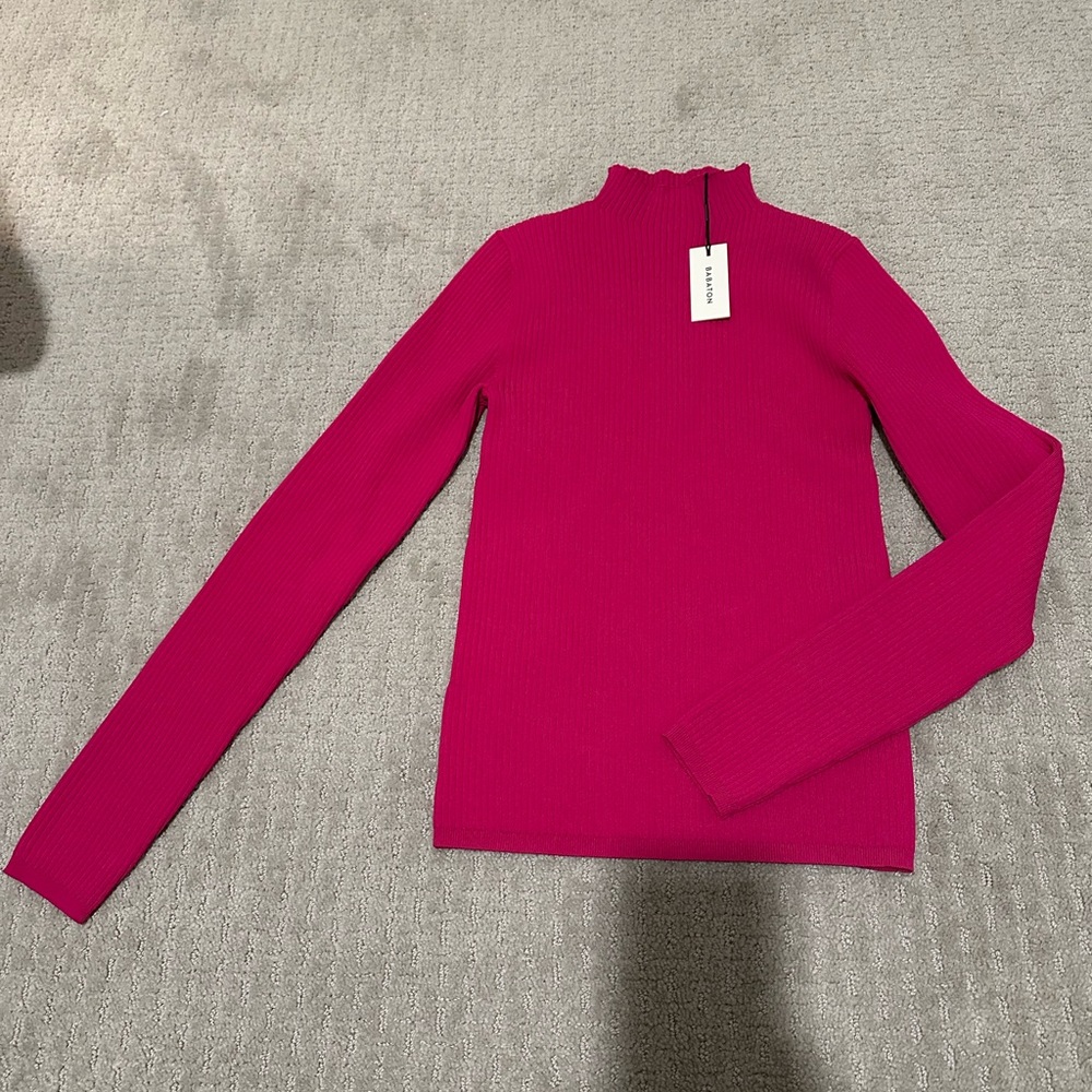 Aritzia Hot Pink Long Sleeve Sweater Small